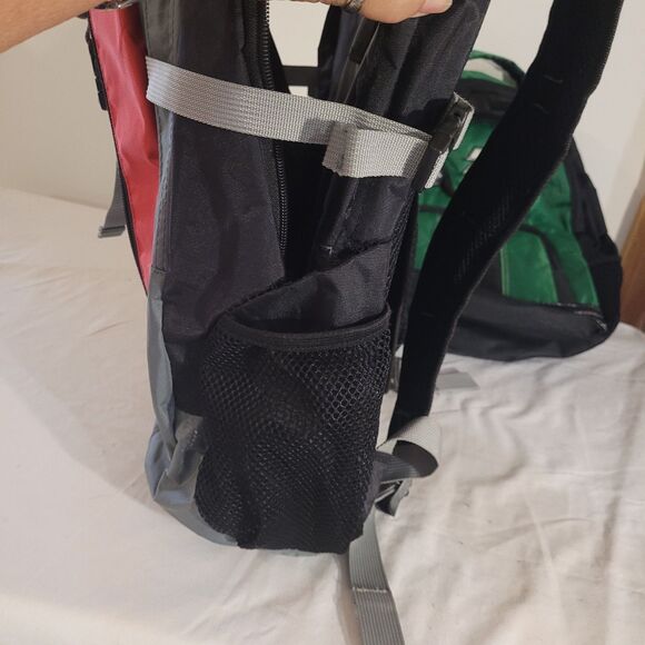 3 Back Packs Upward/cliff Hanger/artic - Picture 13 of 16